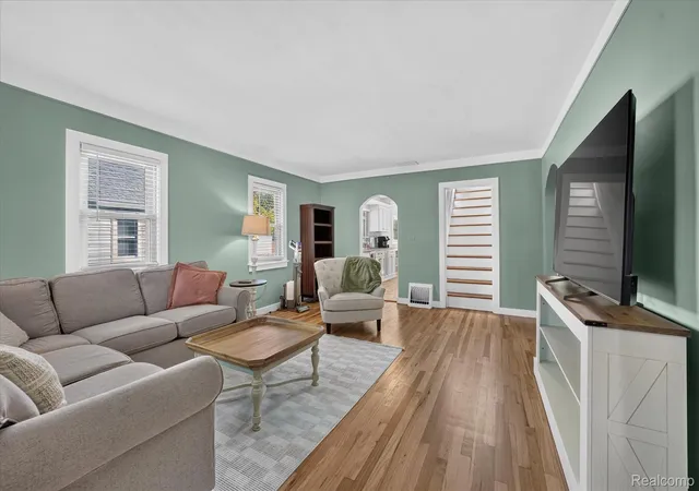 Photo 3 of Single family home for sale at 4369 Richalva Ct, Waterford, MI 48329 | MLS# 20261077738 | Listing updated on 2026-10-18