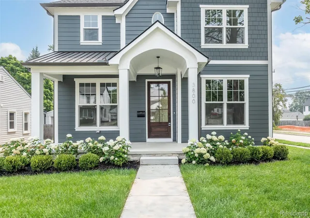 Photo 2 of Single family home for sale at 3800 Linwood Ave, Royal Oak, MI 48073 | MLS# 20261077742 | Listing updated on 2026-10-10