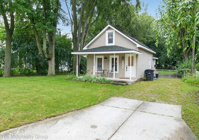 Photo 2 of Single family home for sale at 37445 Marquette St, Westland, MI 48185 | MLS# 20261077753 | Listing updated on 2026-10-05