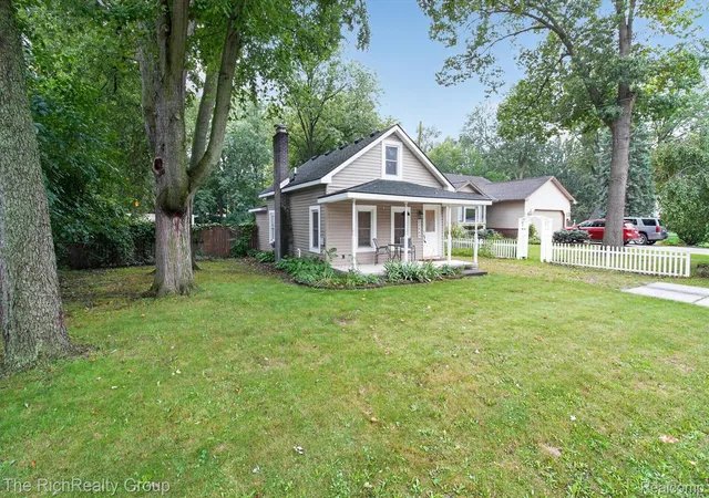 Photo 3 of Single family home for sale at 37445 Marquette St, Westland, MI 48185 | MLS# 20261077753 | Listing updated on 2026-10-05