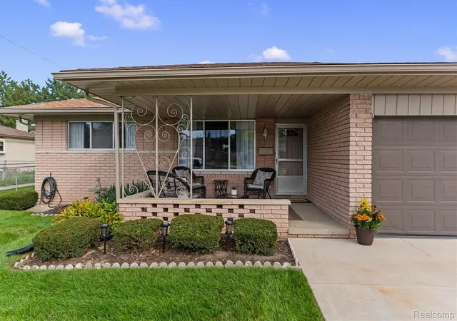 Photo 2 of Single family home for sale at 13141 Balfour Dr, Warren, MI 48088 | MLS# 20261077769 | Listing updated on 2026-10-21