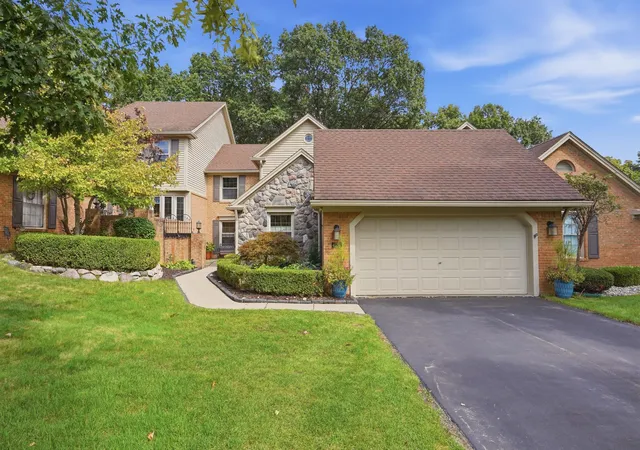 Photo 1 of Sale Pending at 4539 Golf View Dr, Brighton, MI 48116 | MLS# 81026051262 | Listing updated on 2026-10-20
