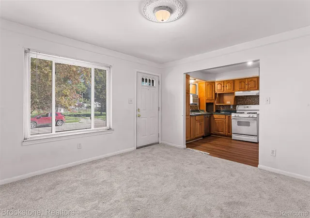 Photo 3 of Single family home for sale at 11252 Jewett Ave, Warren, MI 48089 | MLS# 20261077772 | Listing updated on 2026-10-17