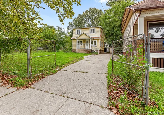 Photo 2 of Single family home for sale at 7628 Piedmont St, Detroit, MI 48228 | MLS# 20261077776 | Listing updated on 2026-10-09