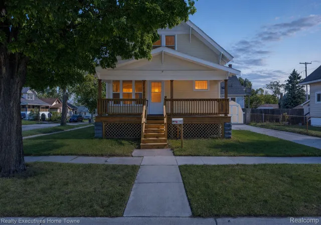 Photo 1 of Single family home for sale at 1502 15th Street, Port Huron, MI 48060 | MLS# 20261077791 | Listing updated on 2026-10-18