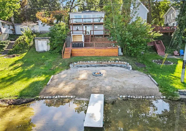 Photo 1 of Single family home for sale at 52698 Twin Lakeview Dr, Dowagiac, MI 49047 | MLS# 69026051288 | Listing updated on 2026-10-17