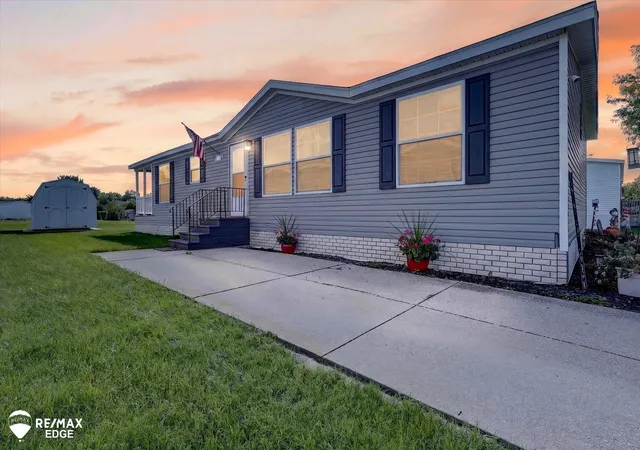 Photo 1 of Single family home for sale at 1197 Tanglewood Ln, Burton, MI 48529 | MLS# 5050223006 | Listing updated on 2026-10-10