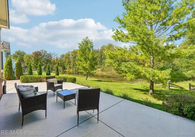 Photo 3 of Single family home for sale at 526 Kimball St, Howell, MI 48855 | MLS# 20261077806 | Listing updated on 2026-10-17