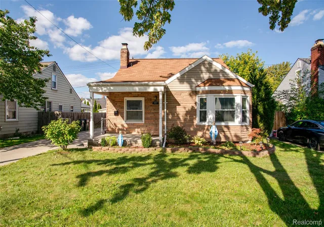 Photo 1 of Single family home for sale at 21609 Gaukler St, Saint Clair Shores, MI 48080 | MLS# 20261077829 | Listing updated on 2026-10-18