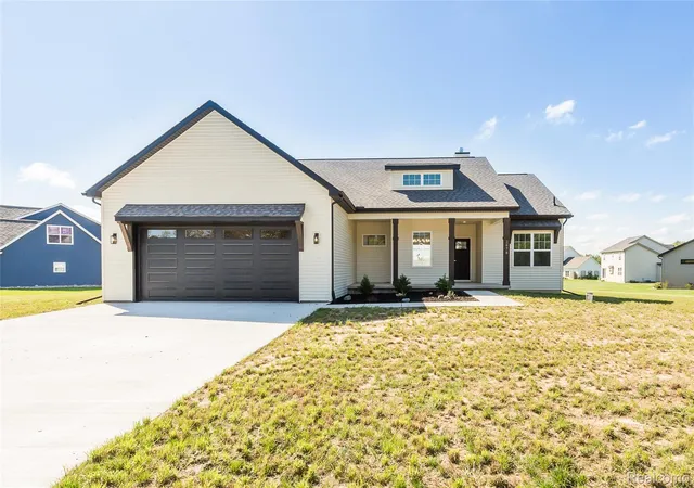 Photo 1 of Single family home for sale at 2878 Clivedon Rd, Howell, MI 48843 | MLS# 20261077830 | Listing updated on 2026-10-06