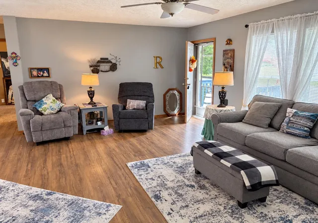 Photo 3 of Single family home for sale at 373 Crabapple Ln, Mason, MI 48854 | MLS# 20261077847 | Listing updated on 2026-10-14