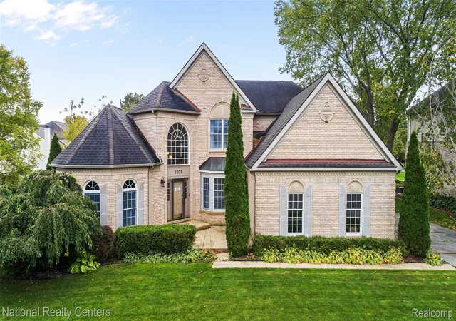 Photo 1 of Single family home for sale at 2077 Applebrook Dr, Commerce Township, MI 48382 | MLS# 20261077858 | Listing updated on 2026-10-20