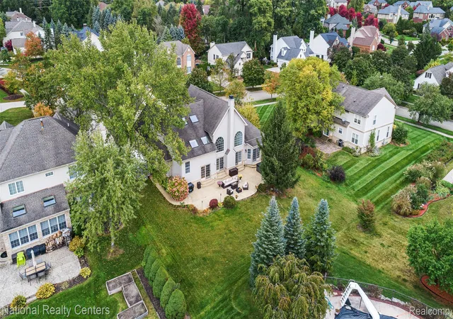 Photo 2 of Single family home for sale at 2077 Applebrook Dr, Commerce Township, MI 48382 | MLS# 20261077858 | Listing updated on 2026-10-20