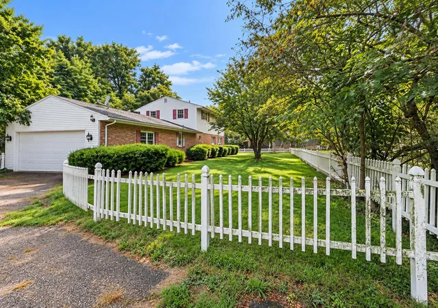 Photo 1 of Single family home for sale at 5012 Woodmont Dr, Portage, MI 49002 | MLS# 66026051338 | Listing updated on 2026-10-19
