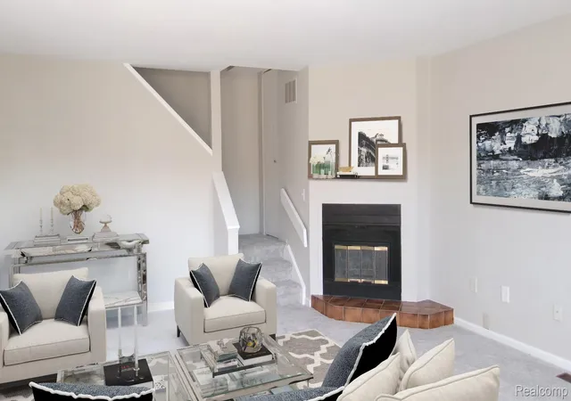 Listing Photo 1 - Condo for sale in building located at 24777 Primrose Ln, Southfield, MI 48033