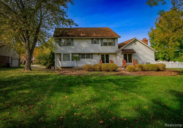 Photo 2 of Single family home for sale at 18219 Cardinal Ave, Grosse Ile, MI 48138 | MLS# 20261077878 | Listing updated on 2026-10-29