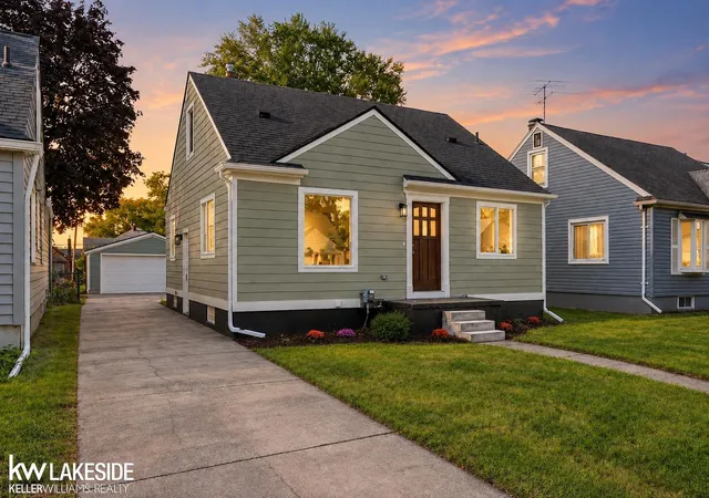 Photo 1 of Single family home for sale at 17800 Wexford St, Roseville, MI 48066 | MLS# 58050223033 | Listing updated on 2026-10-08
