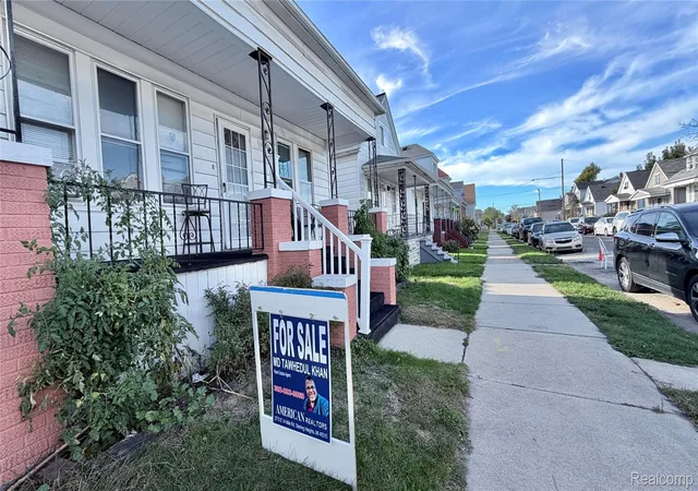 Photo 1 of Single family home for sale at 11697 Moran St, Hamtramck, MI 48212 | MLS# 20261077901 | Listing updated on 2026-10-05
