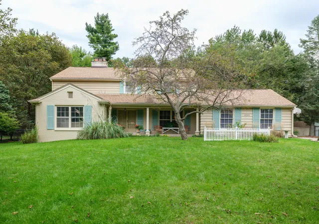 Single family home for sale at 4323 Sunnybrook Dr, Kalamazoo, MI 49008 | MLS# 66026051374