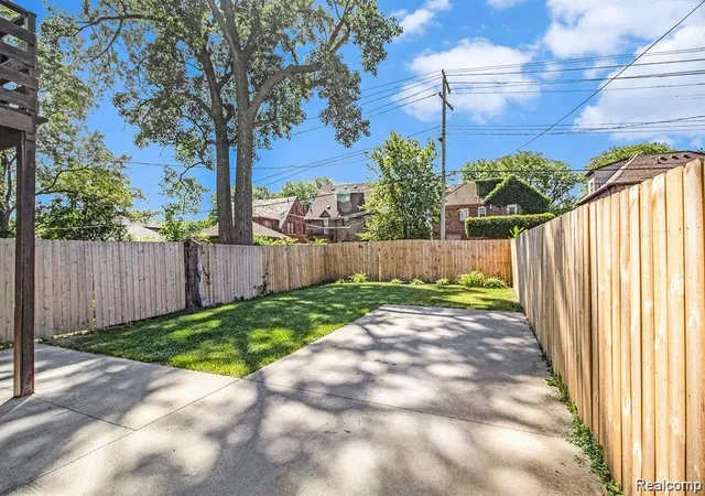 Photo 3 of Single family home for sale at 2075 Ewald Cir, Detroit, MI 48238 | MLS# 20261077929 | Listing updated on 2026-10-10