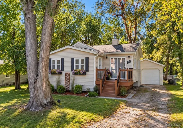 Photo 3 of Single family home for sale at 327 Orion Ter, Lake Orion, MI 48362 | MLS# 20261077935 | Listing updated on 2026-10-10
