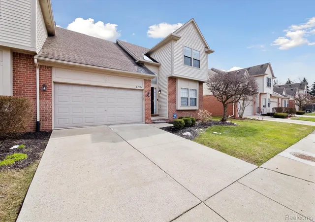 Photo 2 of Condo for sale at 41104 Worthington, Clinton Township, MI 48038 | MLS# 20261077939 | Listing updated on 2026-10-10