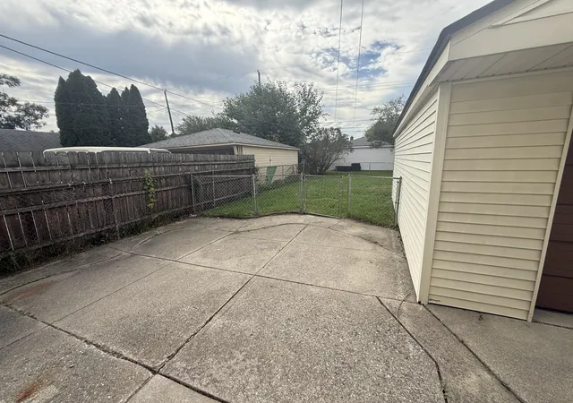 Photo 3 of Single family home for sale at 7224 William St, Taylor, MI 48180 | MLS# 81026051412 | Listing updated on 2026-10-10