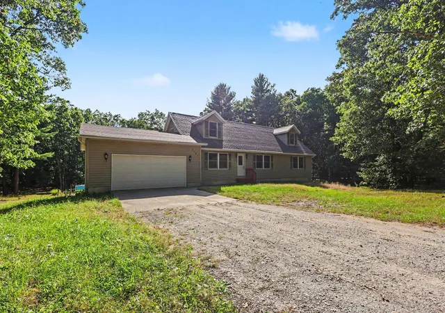 Photo 3 of Single family home for sale at 2361 E Raymond Rd, Twin Lake, MI 49457 | MLS# 65026051426 | Listing updated on 2026-10-11