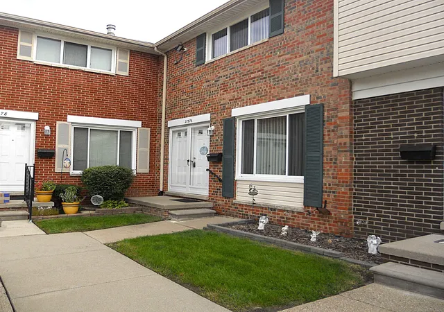 Photo 3 of Condo for sale at 27576 Evelyn Ave, Warren, MI 48093 | MLS# 58050223080 | Listing updated on 2026-10-04
