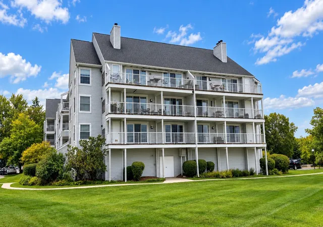 Photo 1 of Condo for sale at 3565 Port Cvs Dr #67, Waterford, MI 48328 | MLS# 81026051471 | Listing updated on 2026-10-10