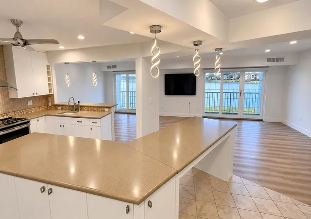 Photo 3 of Condo for sale at 3565 Port Cvs Dr #67, Waterford, MI 48328 | MLS# 81026051471 | Listing updated on 2026-10-10