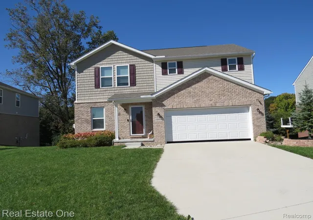 Photo 1 of Single family home for sale at 10884 Is Lake Dr, Taylor, MI 48180 | MLS# 20261078102 | Listing updated on 2026-10-14