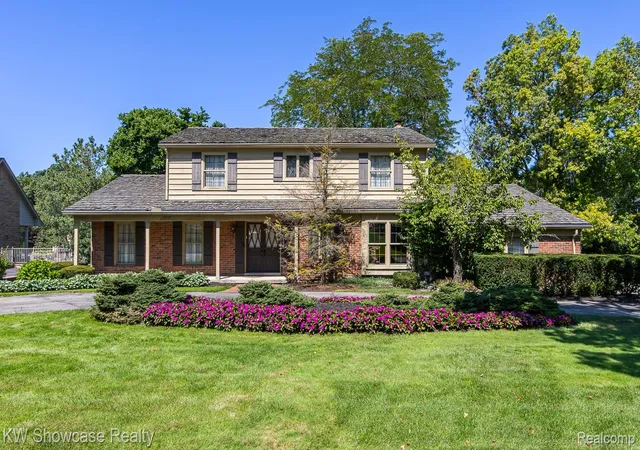 Photo 1 of Single family home for sale at 4642 Brightmore Rd, Bloomfield Hills, MI 48302 | MLS# 20261078109 | Listing updated on 2026-10-21