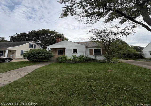 Photo 1 of Single family home for sale at 923 Orchard Grv Dr, Royal Oak, MI 48067 | MLS# 20261078115 | Listing updated on 2026-10-16