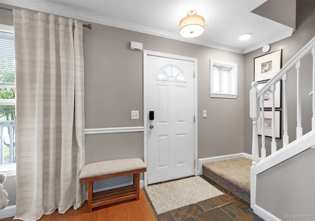 Photo 2 of Single family home for sale at 1511 E 11 Mile Rd, Madison Heights, MI 48071 | MLS# 20261078149 | Listing updated on 2026-10-17