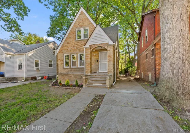 Photo 1 of Single family home for sale at 15828 Cruse St, Detroit, MI 48227 | MLS# 20261078156 | Listing updated on 2026-10-18