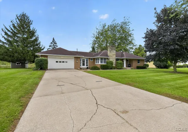 Photo 2 of Single family home for sale at 601 Depot St, Blissfield, MI 49228 | MLS# 56050223136 | Listing updated on 2026-10-11