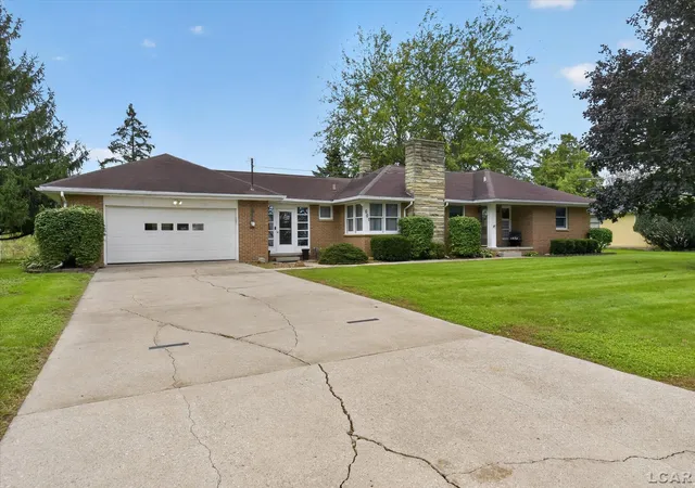 Photo 3 of Single family home for sale at 601 Depot St, Blissfield, MI 49228 | MLS# 56050223136 | Listing updated on 2026-10-11
