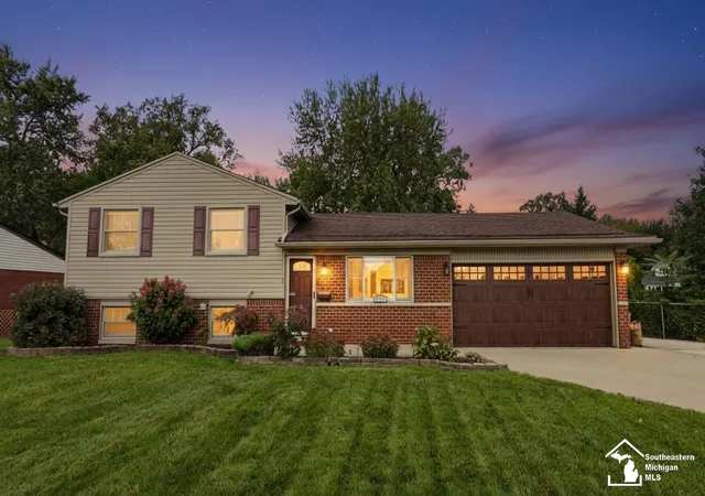 Photo 1 of Sale Pending at 11042 Katherine St, Taylor, MI 48180 | MLS# 57050223137 | Listing updated on 2026-10-13