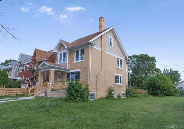 Photo 3 of Single family home for sale at 3303 Lawrence St, Detroit, MI 48206 | MLS# 20261078178 | Listing updated on 2026-10-06