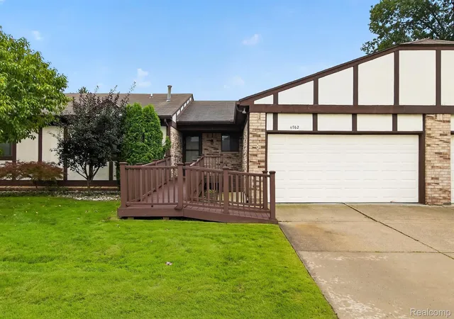 Condo for sale at 11762 Dorothy Ln, Warren, MI 48093 | MLS# 20261078185