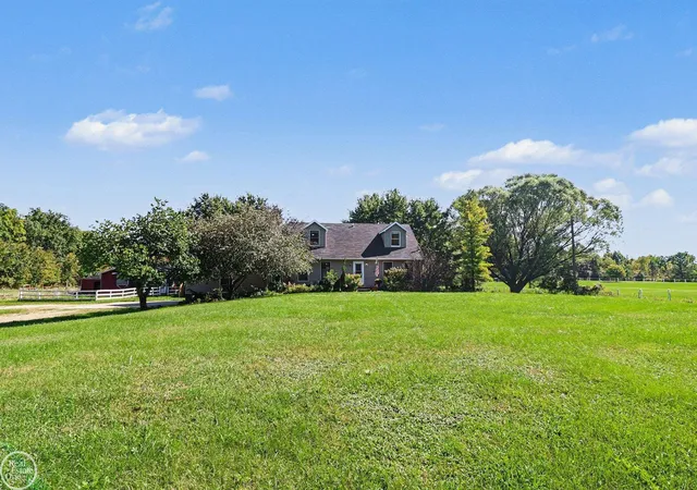 Photo 1 of Single family home for sale at 1090 Thayer Rd, Ortonville, MI 48462 | MLS# 58050223149 | Listing updated on 2026-10-05
