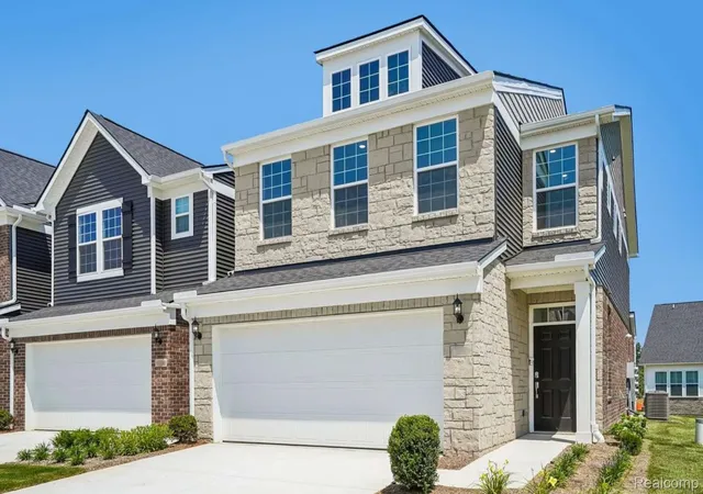 Photo 2 of Condo for sale at 4139 Nottingham Cir, Clarkston, MI 48346 | MLS# 20261078201 | Listing updated on 2026-10-19