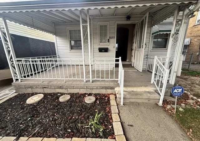 Photo 2 of Single family home for sale at 8059 Coolidge Rd, Center Line, MI 48015 | MLS# 58050223159 | Listing updated on 2026-10-14