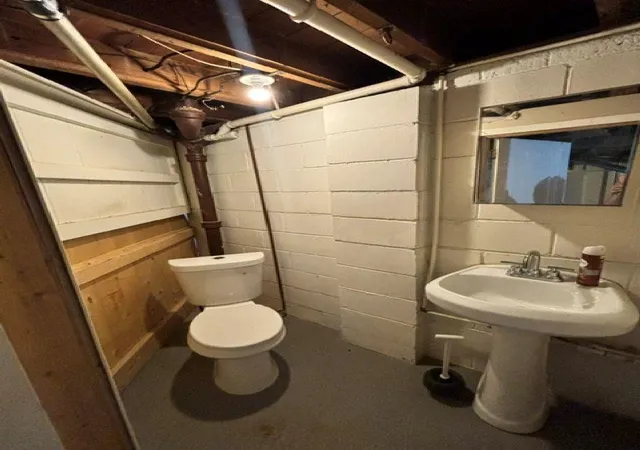 Photo 27 of Single family home for sale at 8059 Coolidge Rd, Center Line, MI 48015 | MLS# 58050223159 | Listing updated on 2026-10-14