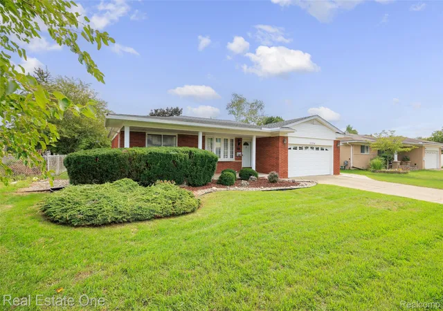 Photo 1 of Sale Pending at 30304 Austin Dr, Warren, MI 48092 | MLS# 20261078220 | Listing updated on 2026-10-03