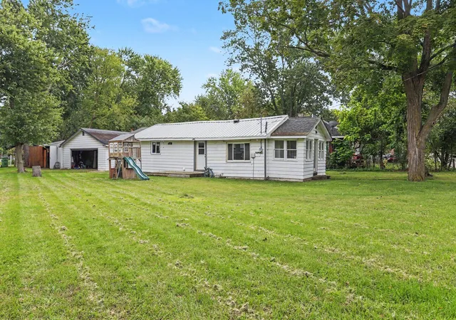 Photo 2 of Single family home for sale at 210 N 16th Street, Springfield, MI 49037 | MLS# 66026051556 | Listing updated on 2026-10-12