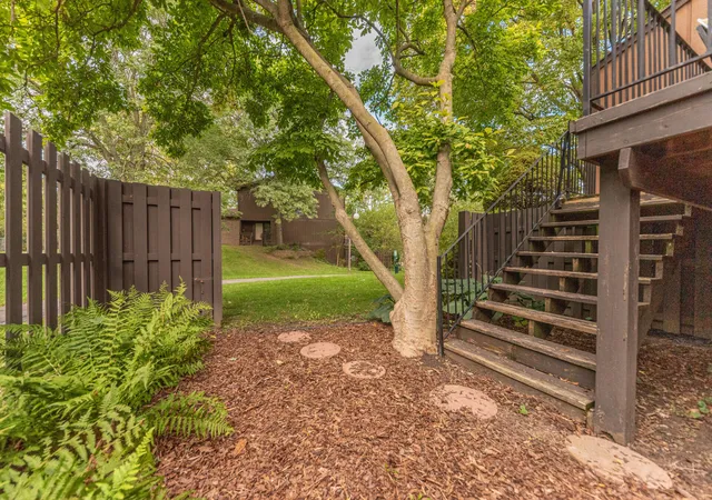 Listing Photo 1 - Condo for sale in building located at 2601 Meade Ct, Ann Arbor, MI 48105 - Unit #