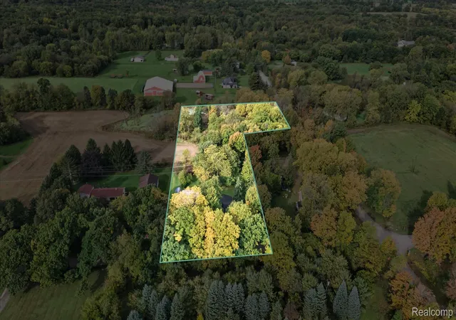Photo 2 of Single family home for sale at 2971 Musson Rd, Howell, MI 48855 | MLS# 20261078266 | Listing updated on 2026-10-09