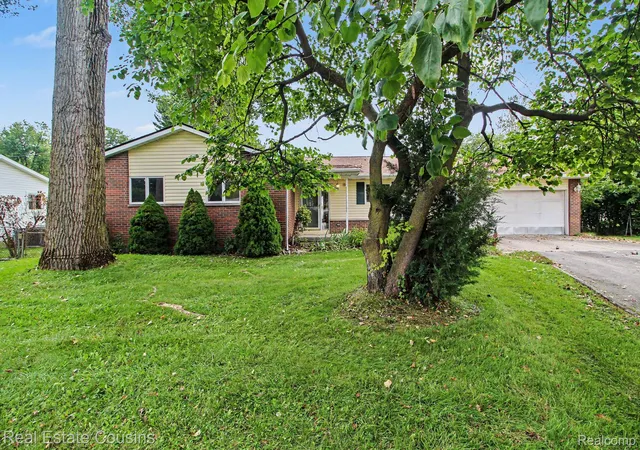 Photo 1 of Single family home for sale at 181 Montague St, Van Buren Township, MI 48111 | MLS# 20261078272 | Listing updated on 2026-10-09